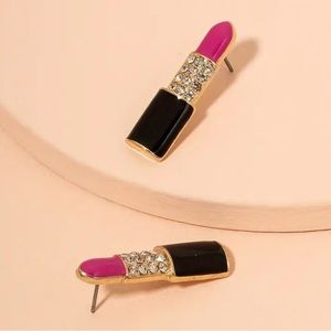 NWT Lipstick Earrings Fashion Jewelry